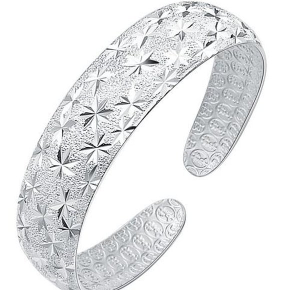 Girl love 925 Silver Bangle